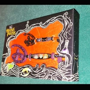 Disney Hocus Pocus Collectible Key Set Sanderson Sisters Binx